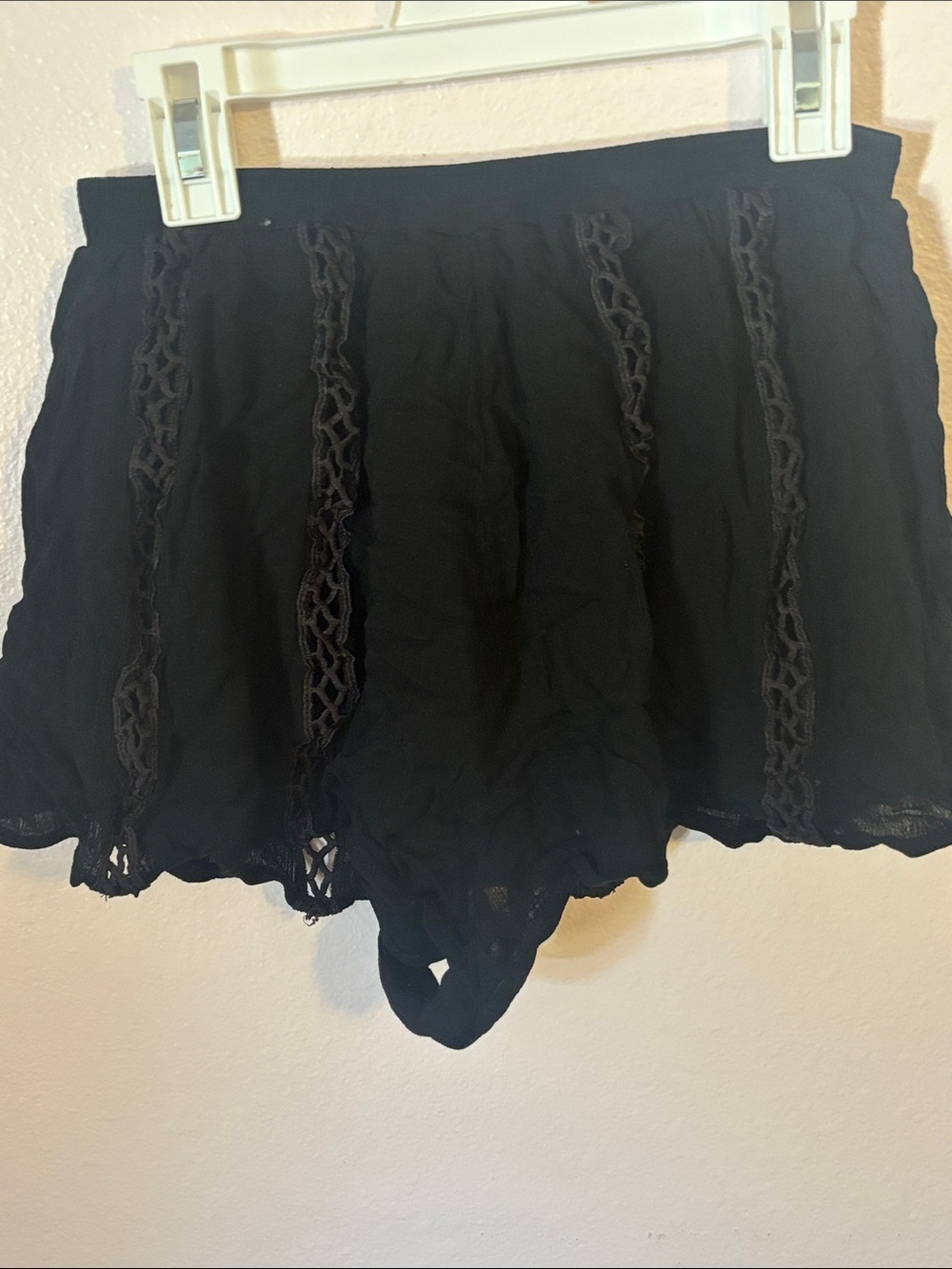 ILLA ILLA Woman’s  Black Elastic Waist Flowy Shorts with Crochet Details, Size M